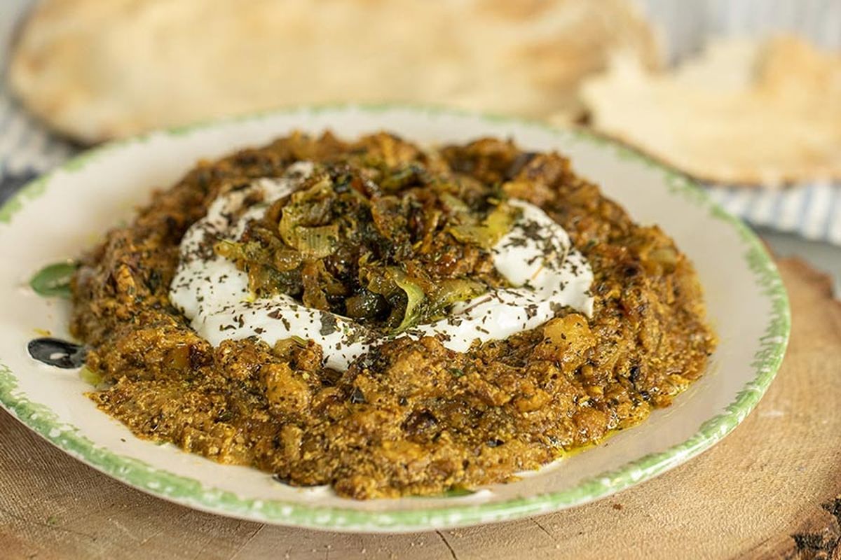 خوراک کشک بادمجان؛ طرز تهیه، مواد لازم و فوتوفنهای خوشمزه شدن خوراک کشک بادمجان؛ طرز تهیه، مواد لازم و فوتوفنهای خوشمزه شدن